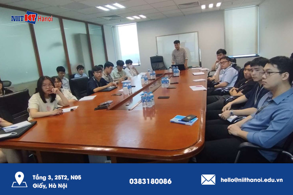 Đào tạo CNTT cho doanh nghiệp: Tăng cường sự hợp tác giữa Học viện và Doanh nghiệp