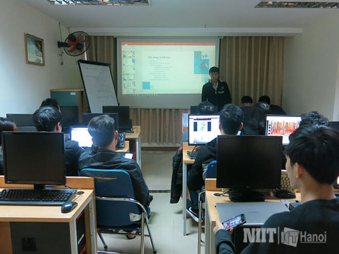 Lớp CP13 bảo vệ đồ án cuối kỳ-2