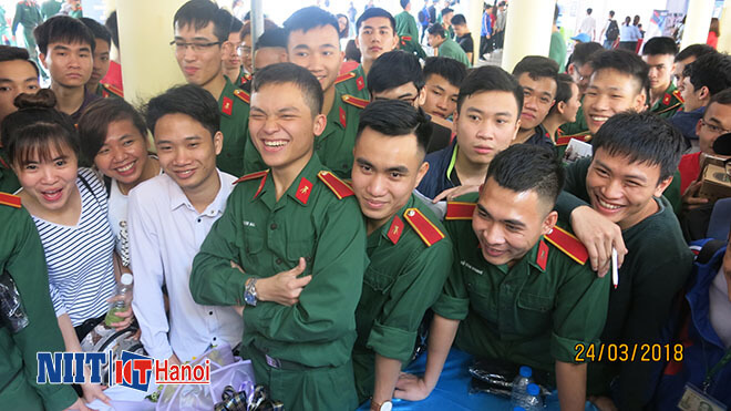 NIIT-ICT Hà Nội đồng hành cùng Ngày hội việc làm sinh viên năm 2018-14