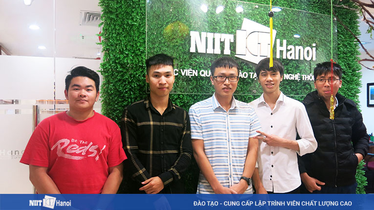 Các nhà lập trình viên cũng rất vui tính và còn thích chụp ảnh nữa đấy!