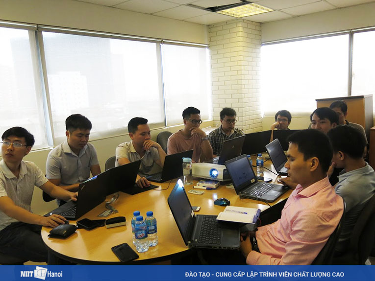 Khai giảng khóa học IoT - Công ty TNHH thiết bị viễn thông ANSV