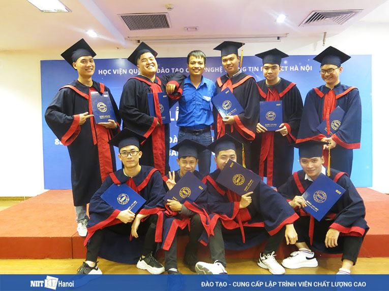 Lễ trao bằng cho các bạn học viên năm 2019 - NIIT-ICT Hà Nội