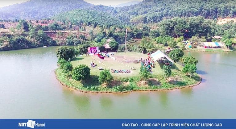 Thung lũng Bản Xôi- địa điểm tham gia dã ngoai của các bạn học viên NIIT-ICT Hà Nội trong tháng thanh niên số!