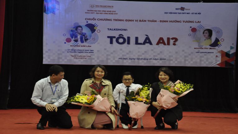 Sự kiện Tôi là AI? tại ĐH CNGTVT