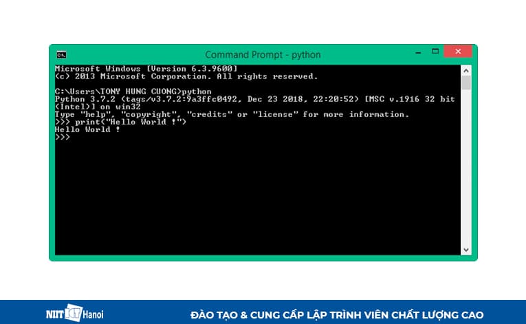 Thử nghiệm Console của Python - Xuất Hello World ra màn hình Console